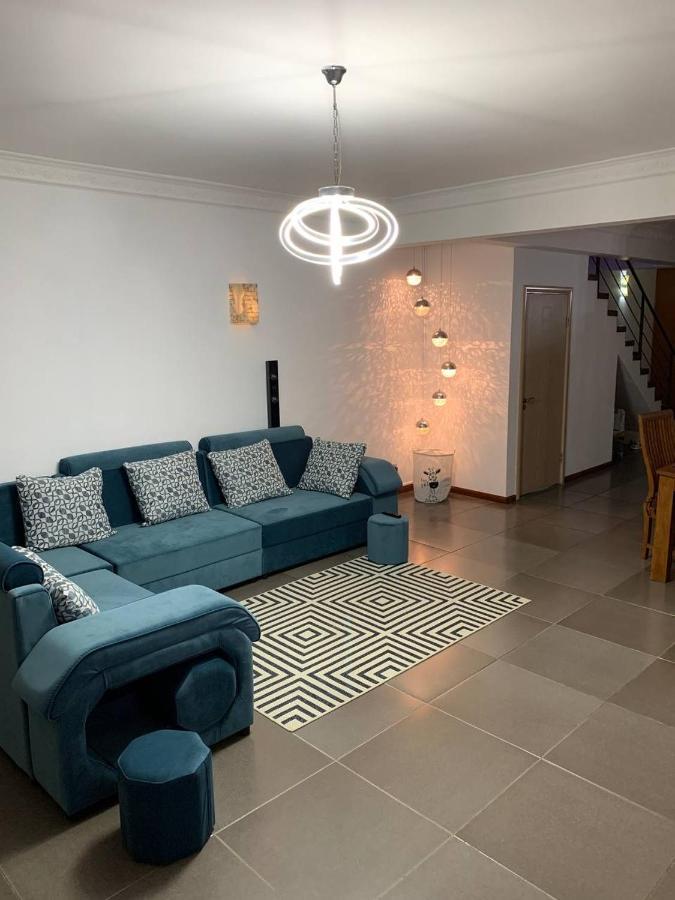 Ocean-View Penthouse With Roof Terrace, Grand Baie, Waterside Complex Apartman The Vale Kültér fotó