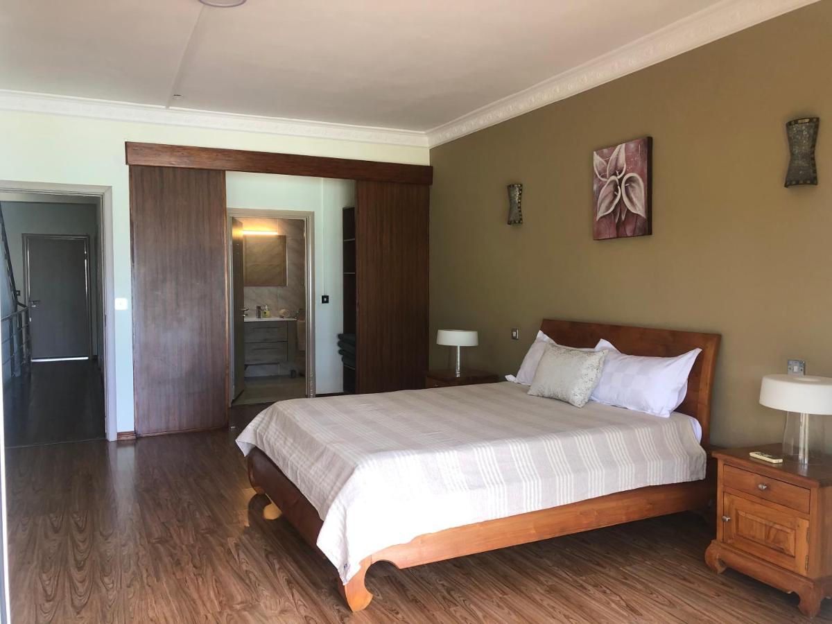 Ocean-View Penthouse With Roof Terrace, Grand Baie, Waterside Complex Apartman The Vale Kültér fotó